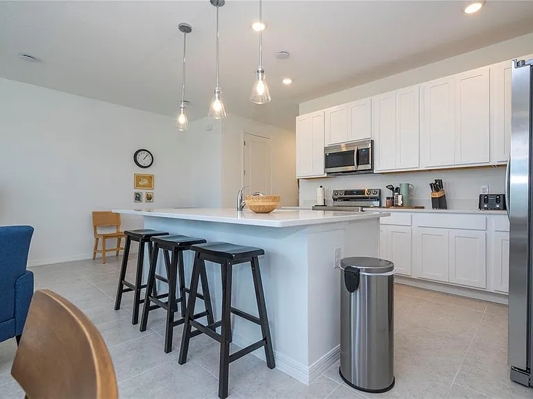 686 Longboat Dr — Photo 14
