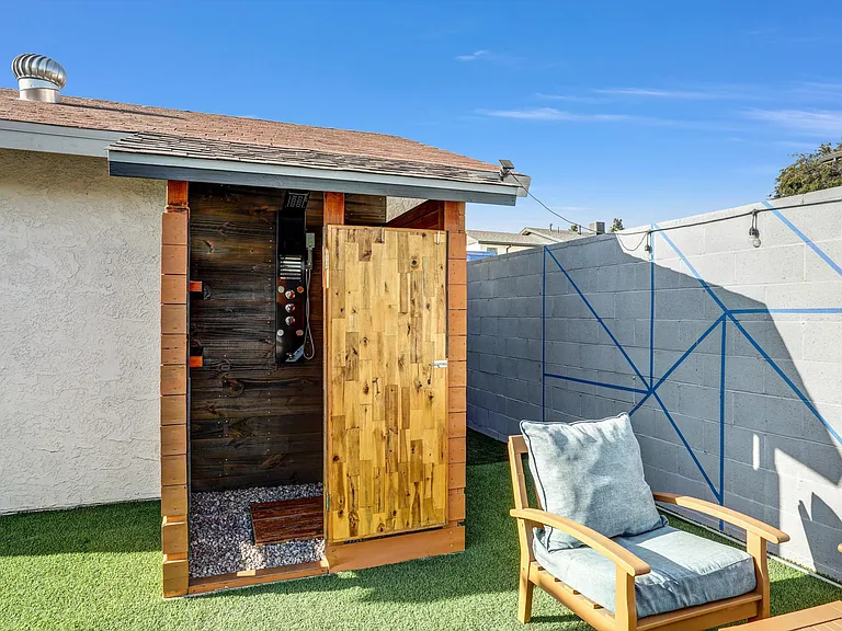 7834 Beck Ave — Photo 8