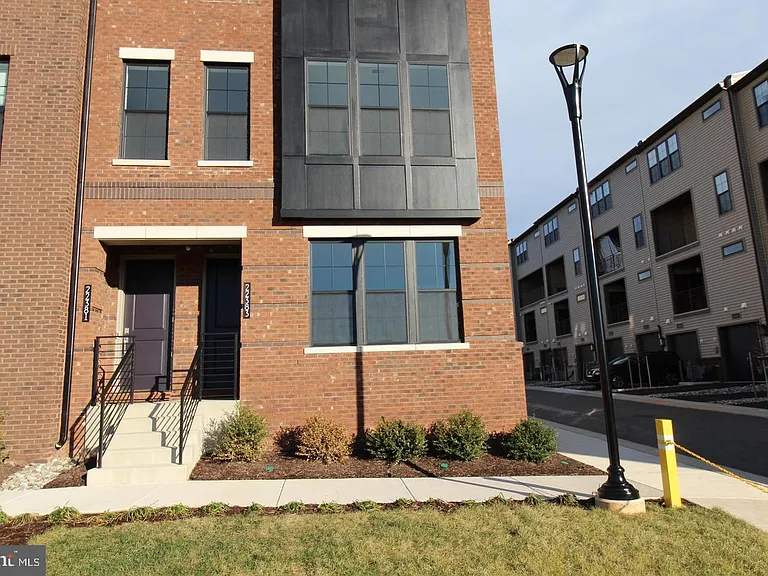 22383 Roanoke Rise Ter — Photo 3