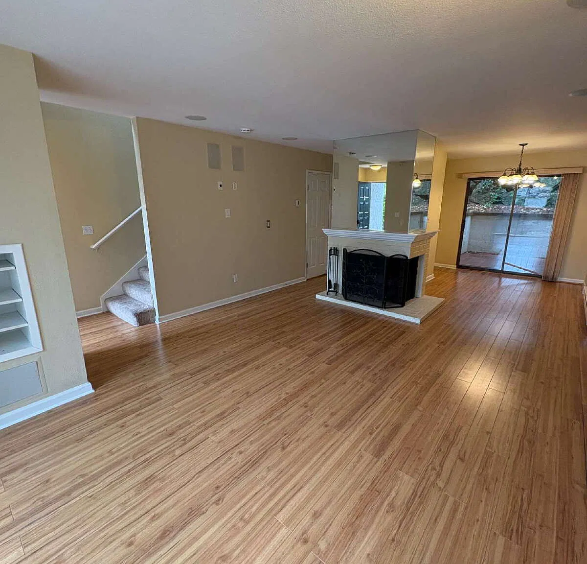 2 bed, 1.5 bath, 1150 sqft, $2,950 — Photo 4