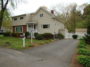 3 D St, Billerica, MA 01821