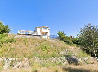 5202 37th Ave SW #B, Seattle, WA 98126