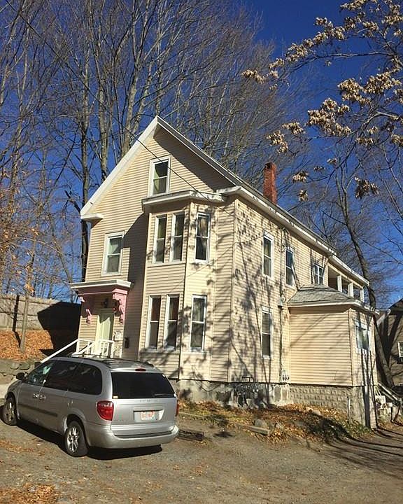 2nd image of 60 Crescent St