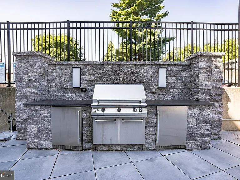 6100 Henry Ave #5B — Photo 29