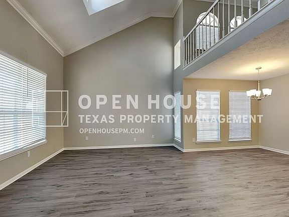 4th image of 3402 Cave Springs Dr