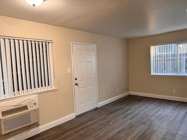 428 Elliot St #8 — Photo 23