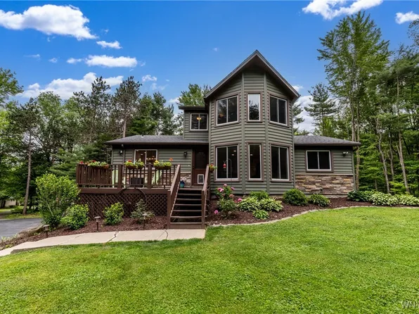 860 Mammot Rd, Alden, NY 14004
