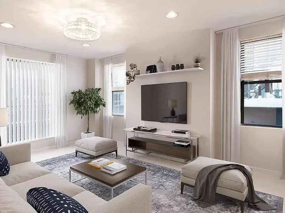 1st image of 150 W 58th St APT 11C