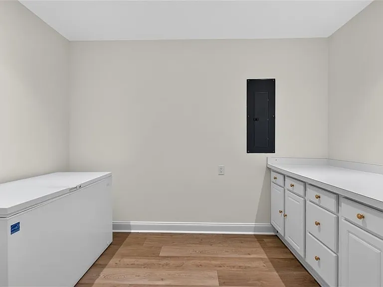140 Valley Rd NW — Photo 57