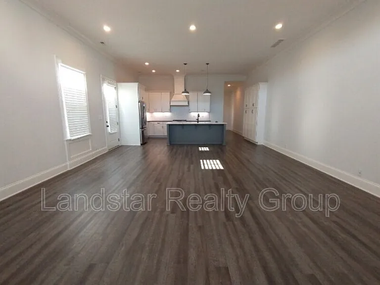 10514 Meeting St #201 — Photo 30