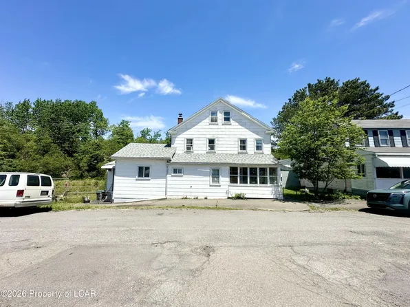 153 W Grant St, McAdoo, PA 18237
