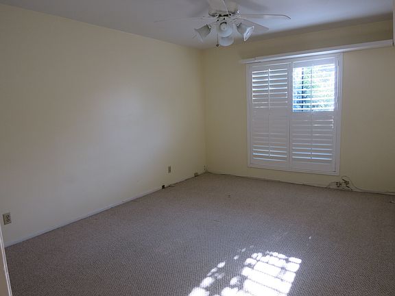4th image of 1126 Fairview Ave Unit 207