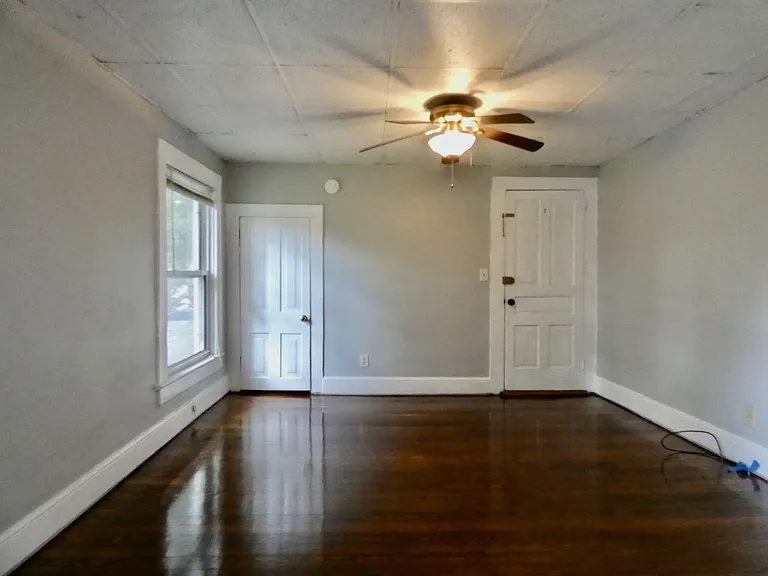 15 Grindstaff Dr #4 — Photo 7
