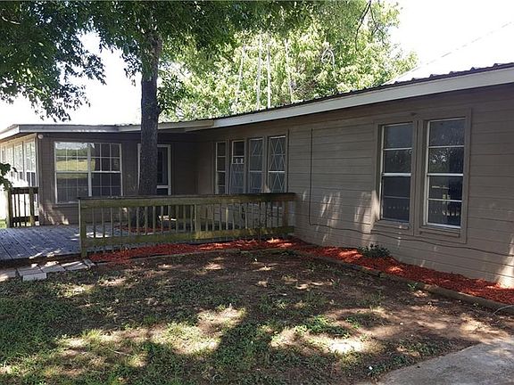 3rd image of 646 County Road 260
