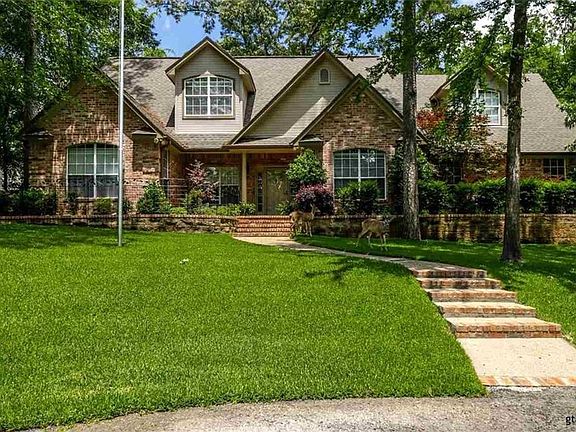 2nd image of 125 Lakewood Cir