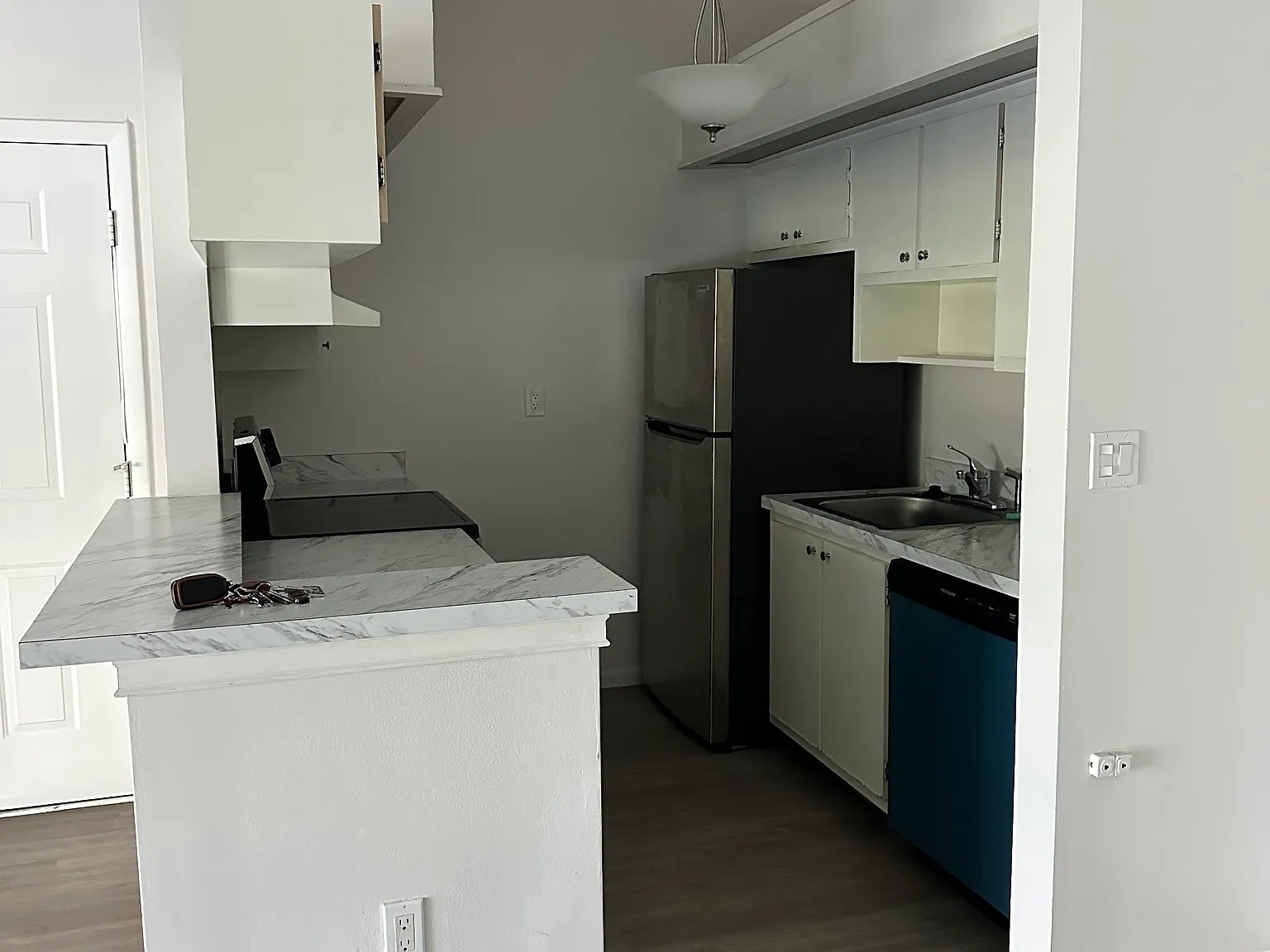 1 bed, 650 sqft, $1,700 — Photo 2