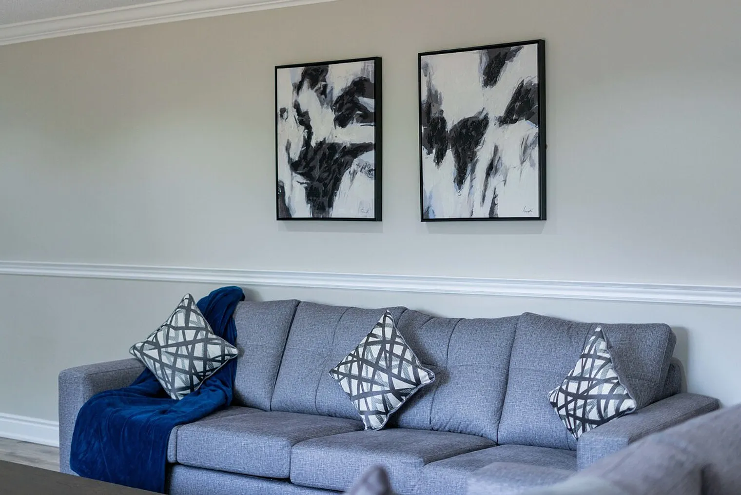 6 bed, 3.5 bath, $11,227 — Photo 3