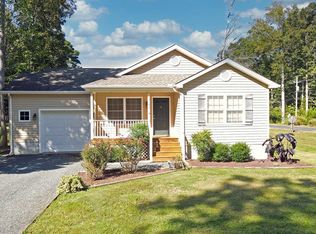 37145 Wheelhouse Dr, Greenbackville, VA 23356