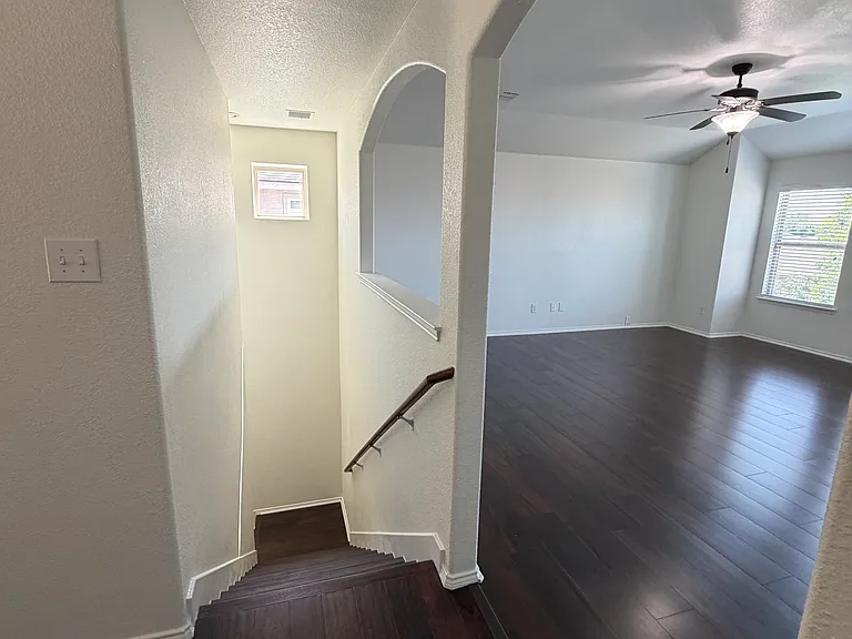 11808 Kurth Dr — Photo 14