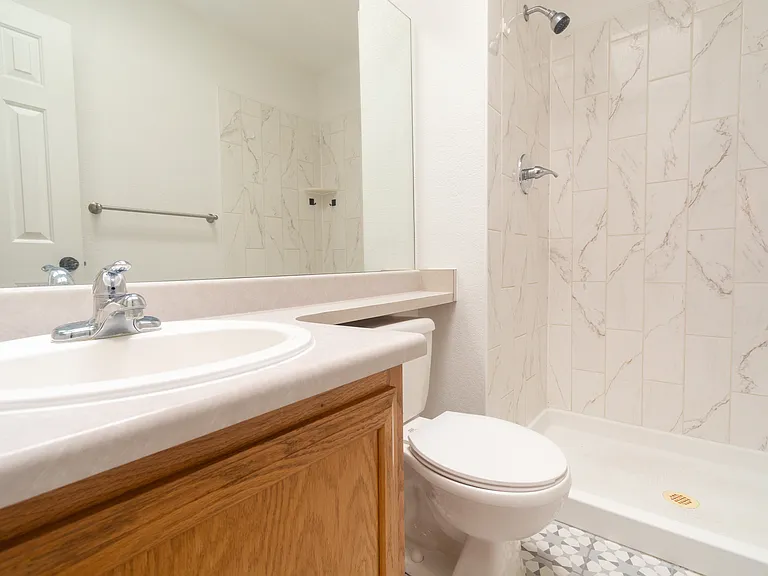 1395 Roseville Dr — Photo 38