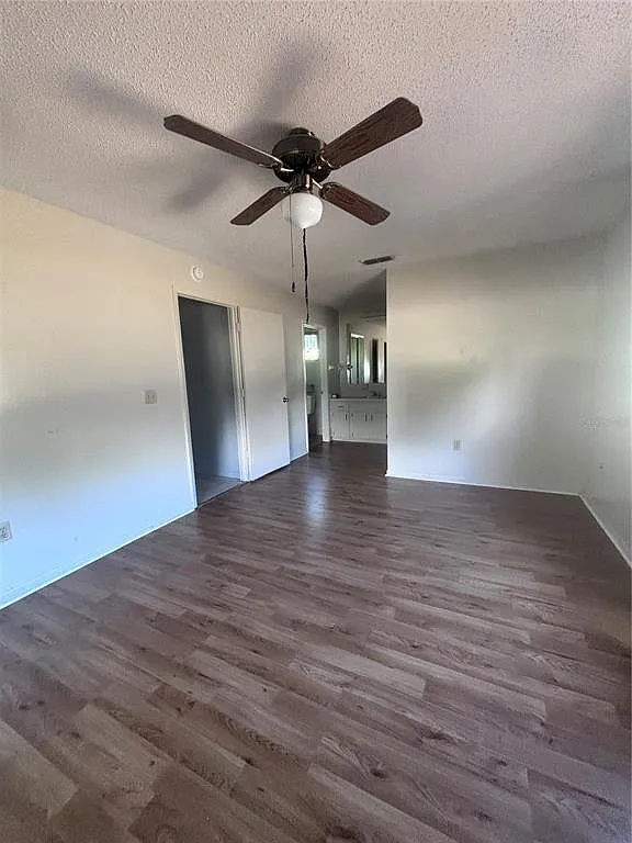 2 bed, 2.0 bath, 1096 sqft, $1,350 — Photo 2
