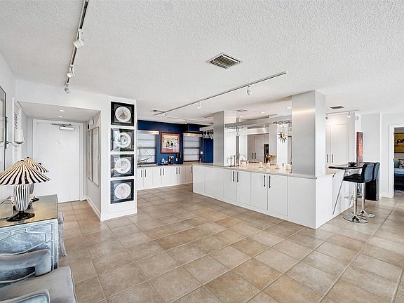5th image of 3100 NE 48th Street #617