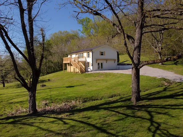 3301 Tanyard Hollow Rd, Culleoka, TN 38451