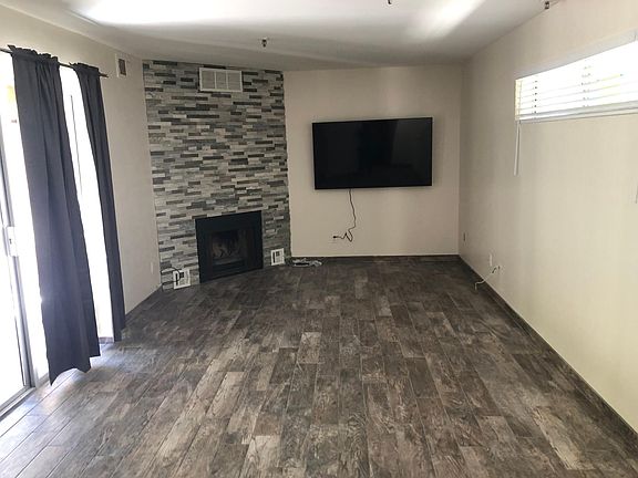 3rd image of 2601 W Broadway Blvd APT 180