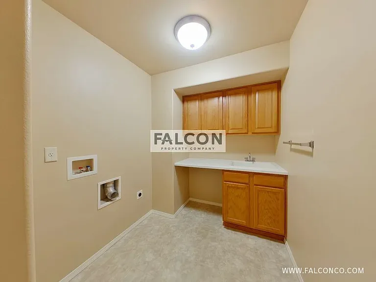 10525 Black Elk Way — Photo 13