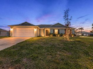 1220 SE NAVAJO Lane, Port St Lucie, FL 34983