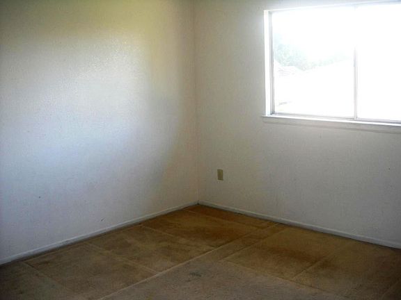 2nd image of 2148 Hammertown Dr