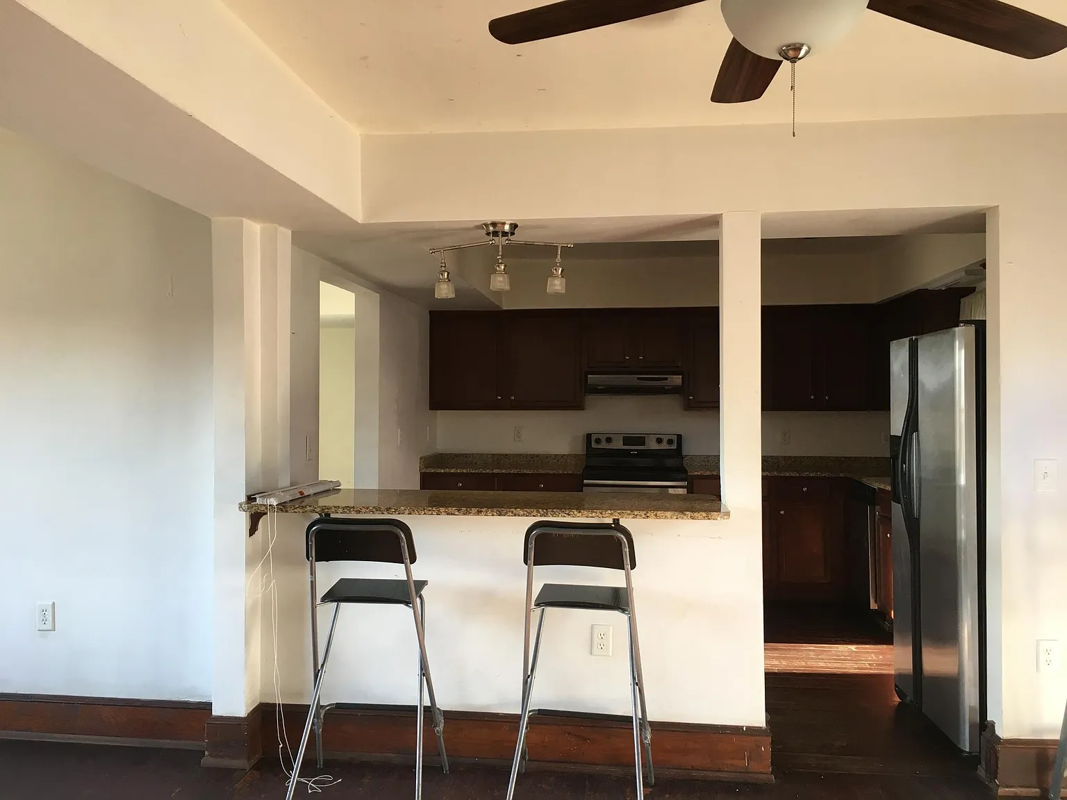 4 bed, 1500 sqft, $2,485 — Photo 2