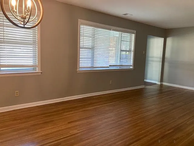 5386 Denwood Ave — Photo 10