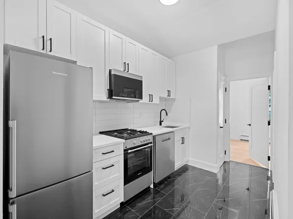 220 Madison Street image 3 of 13