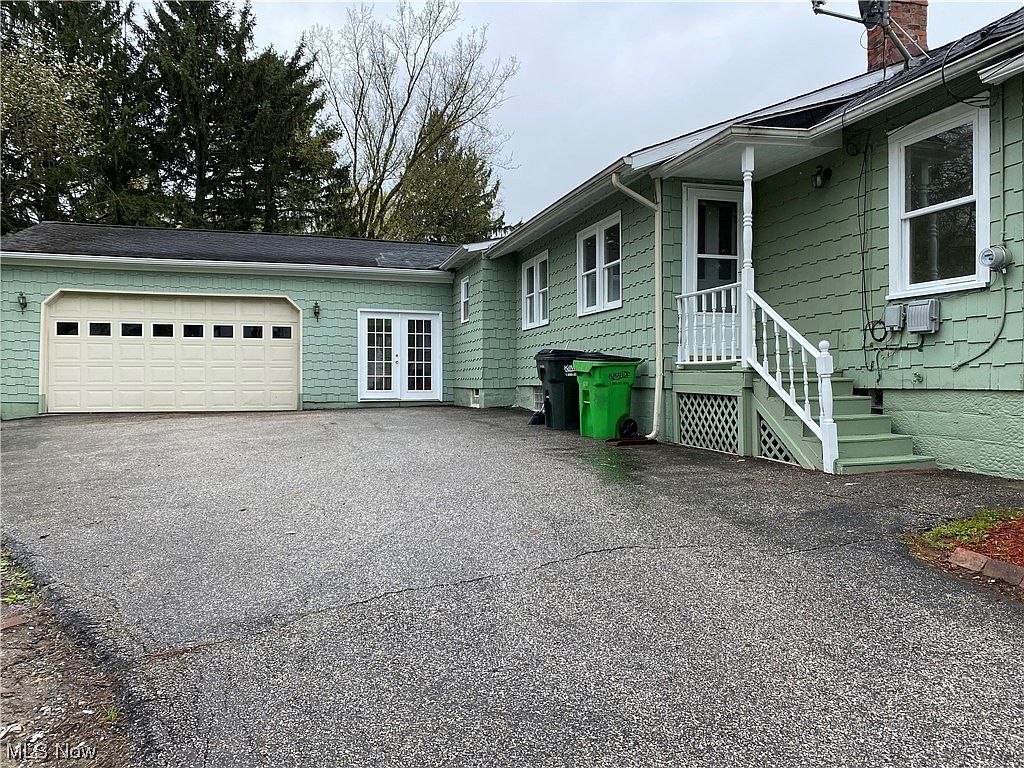 32 Oakwood Ave, Bedford, OH 44146 Zillow