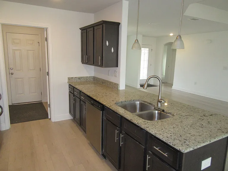3836 Redbud Way — Photo 9