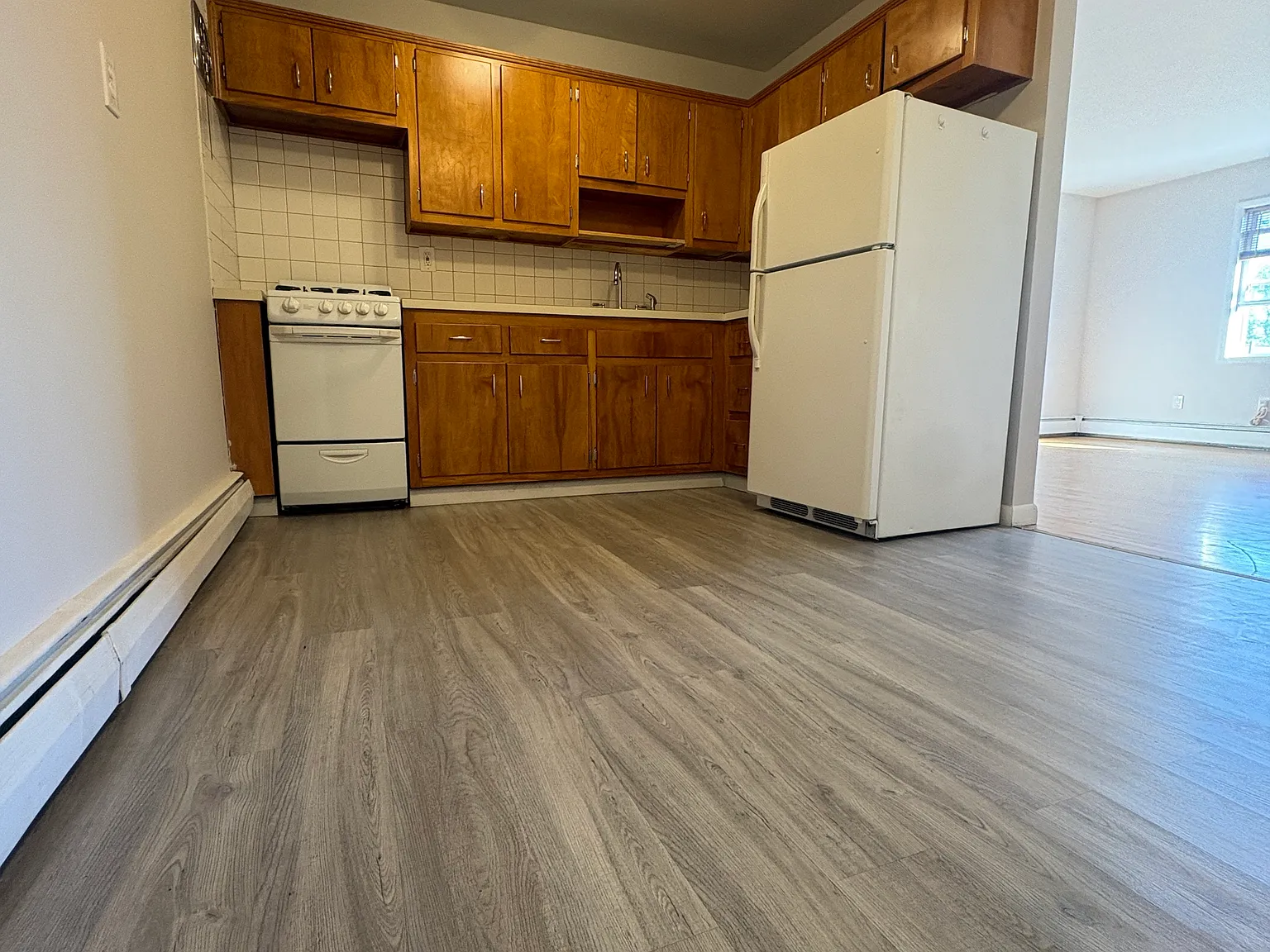 Carey Avenue Apartments — Photo 1