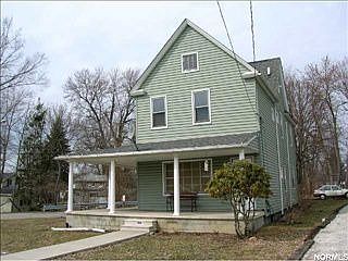 2nd image of 229 Eastwood St