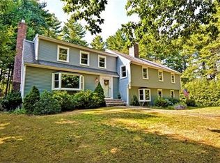 28 Alexandra Rd, Lynnfield, MA 01940