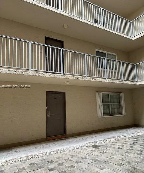 10900 SW 104th St #118 — Photo 8