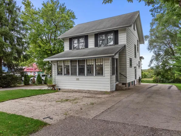 W305S5060 Highway 83, Mukwonago, WI 53149