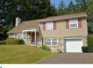 1666 Cavan Dr, Dresher, PA 19025