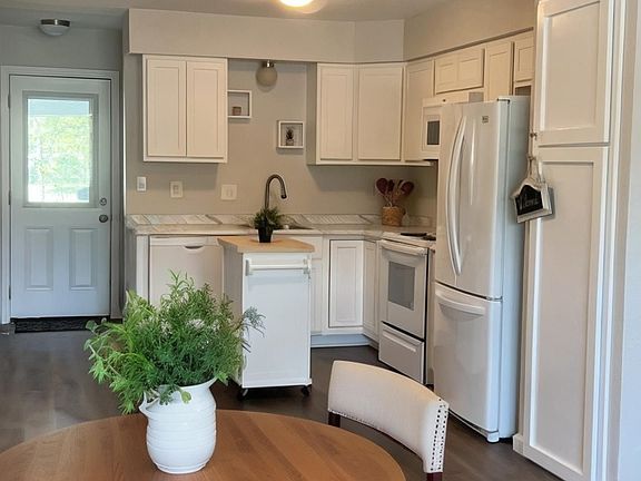 5th image of 416 Dogwood Ave