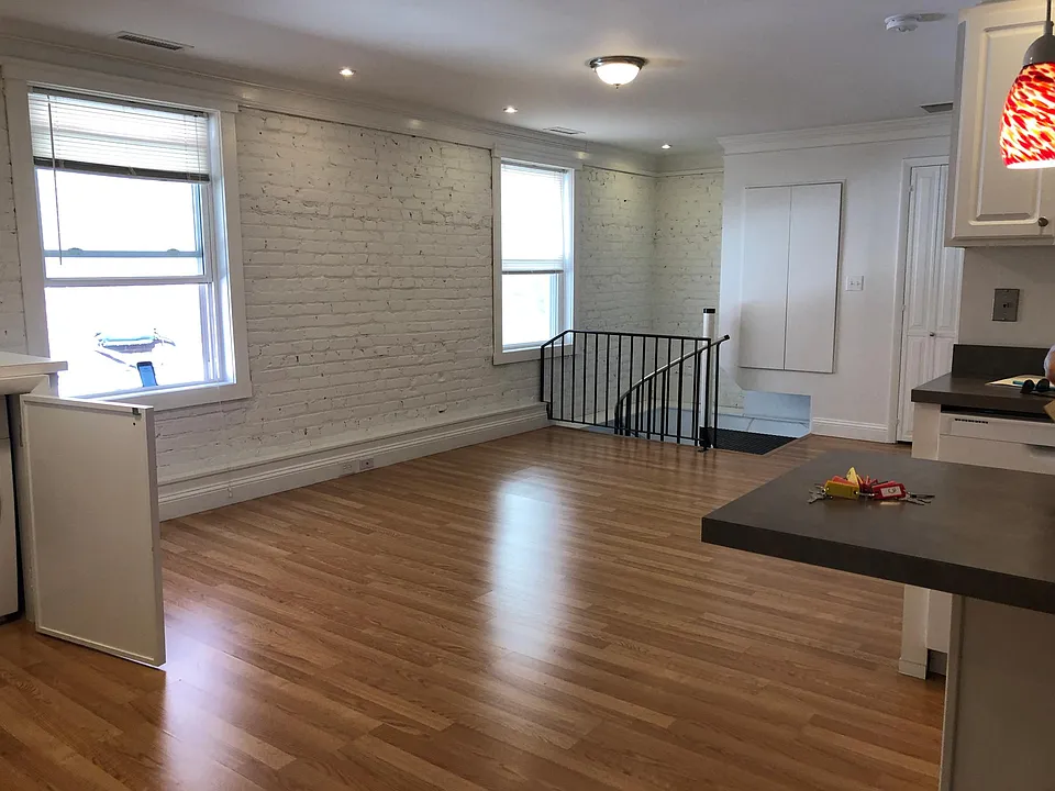 15 Elm St #5