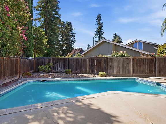 3rd image of 3508 Sagewood Ct