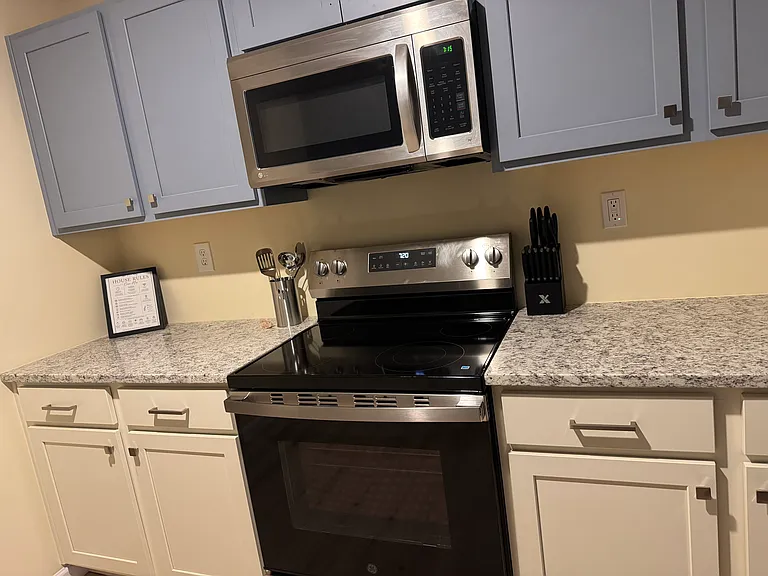 427 Holly St NW #1 — Photo 18