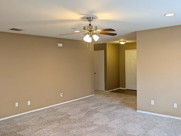 9949 Sparrow Hawk Ln — Photo 18