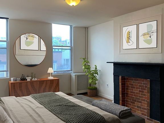 3rd image of 250 19th St #3B