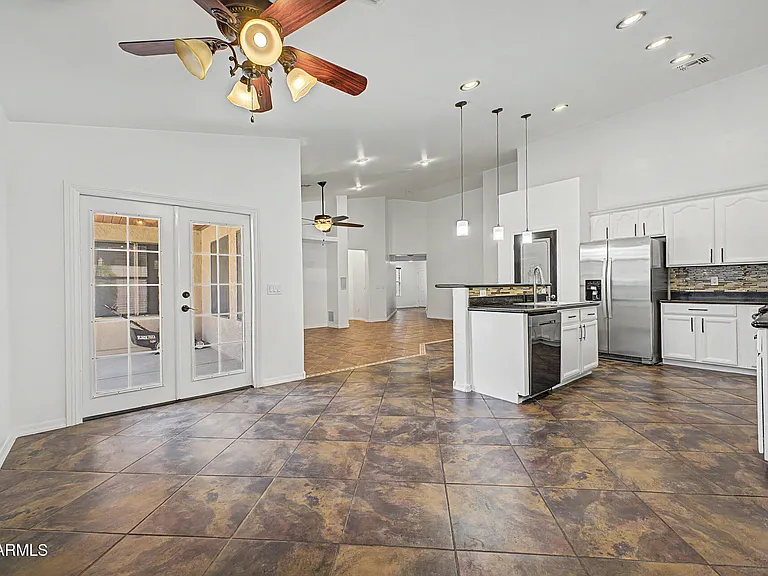 25537 W Forest Grove Ave — Photo 12