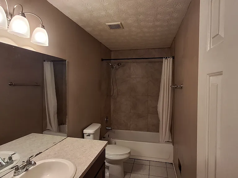 1737 Salem Woods Dr SE #A — Photo 4